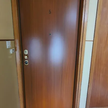 A 26 Passi Apartment