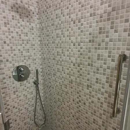 A 26 Passi Apartment *